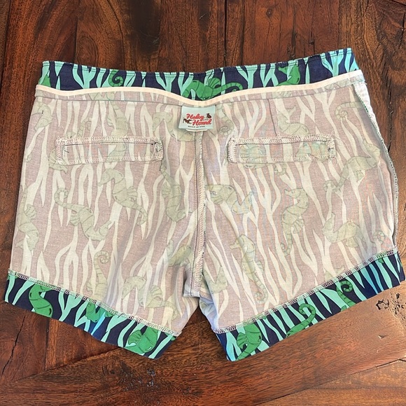 HALEY AND THE HOUND GREEN NAVY SEAHORSE SIZE 2 SHORTS - Picture 7 of 10